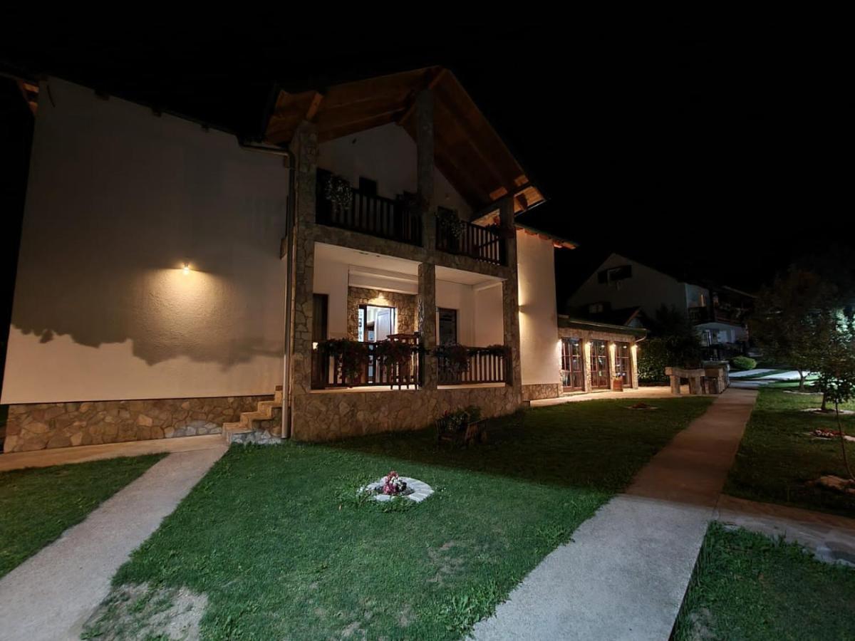Rooms And Apartmants Mirovic Kolasin Ngoại thất bức ảnh