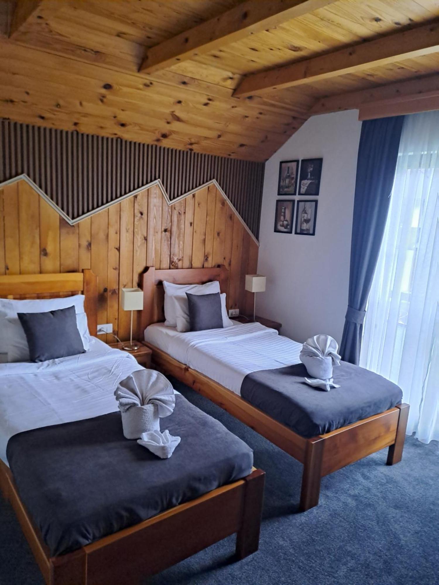Rooms And Apartmants Mirovic Kolasin Ngoại thất bức ảnh